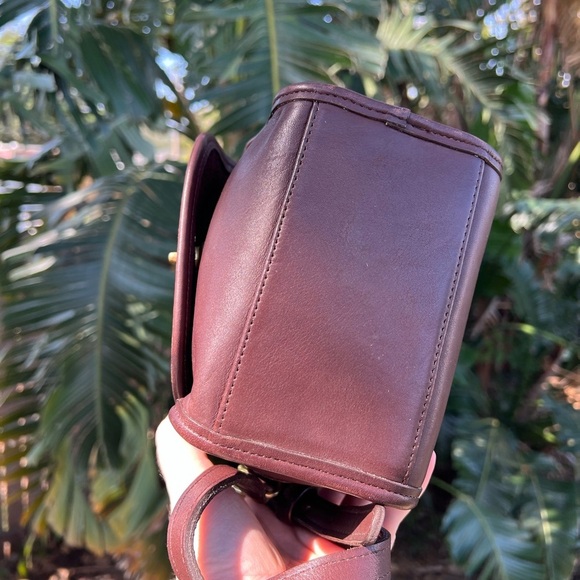 Vintage Coach Emmie Mahogany Brown Leather Crossbody Purse - Picture 10 of 15